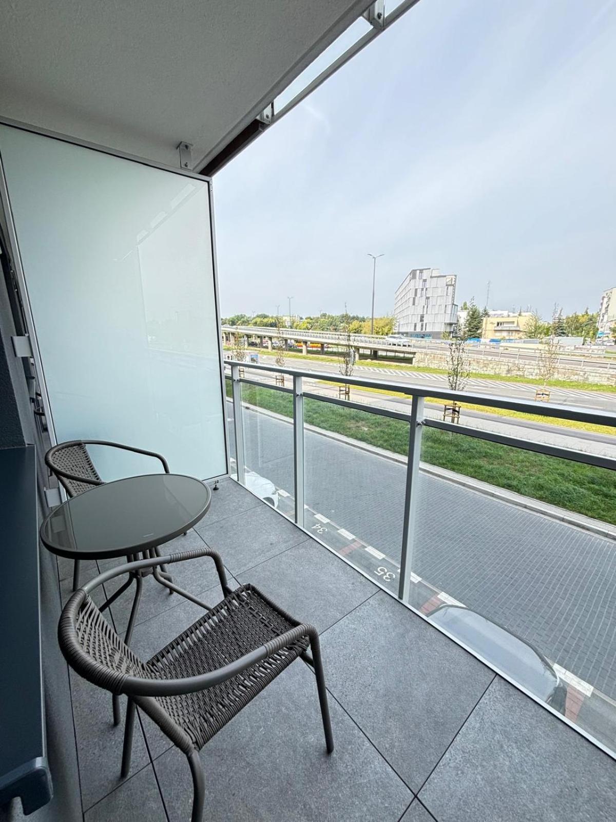 ורשה Hello Apartments Pileckiego מראה חיצוני תמונה